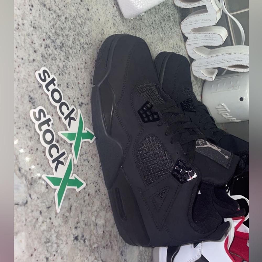 Jordan 4 Black Cat